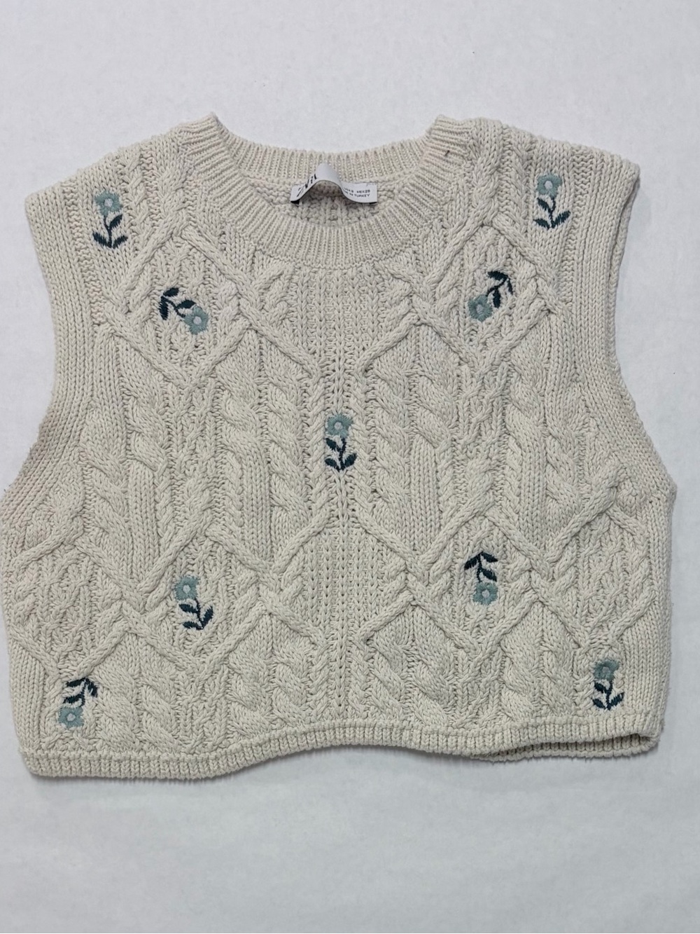Zara Cream Cable Knit Floral Embroidered Sweater Vest